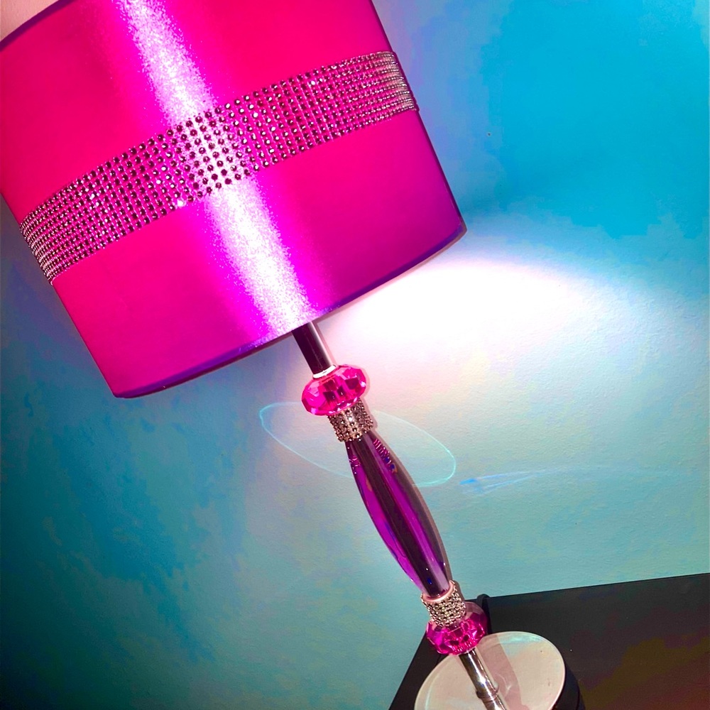 Nysa Lamps by Ashley Furniture